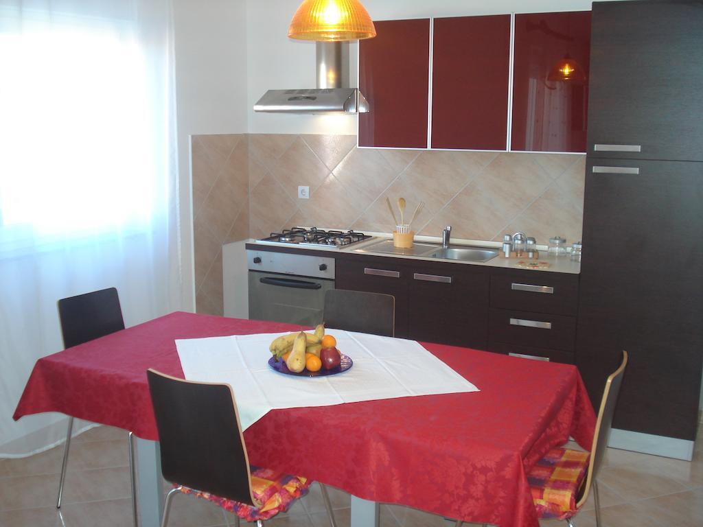 Apartments Buzleta II Fazana Room photo